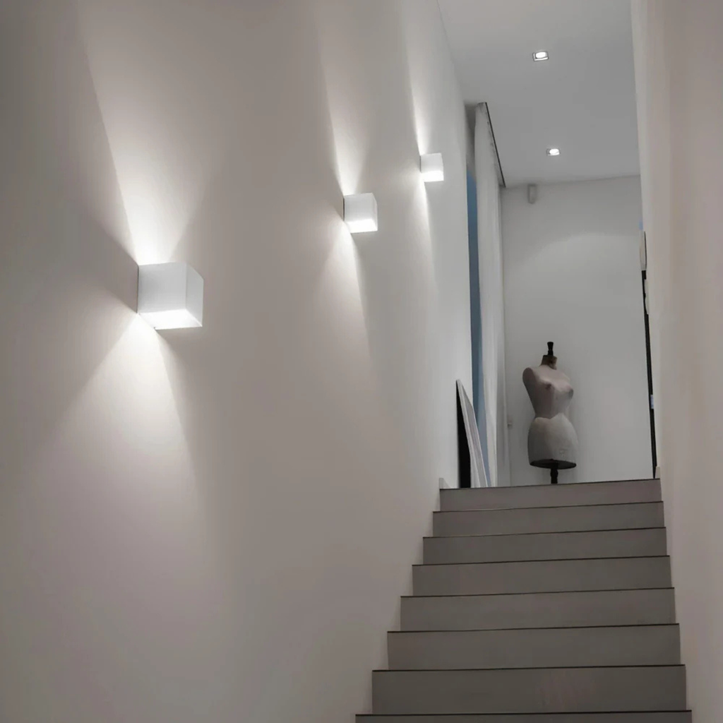 Adjustable-Beam LED Cube Wall Light - view 18