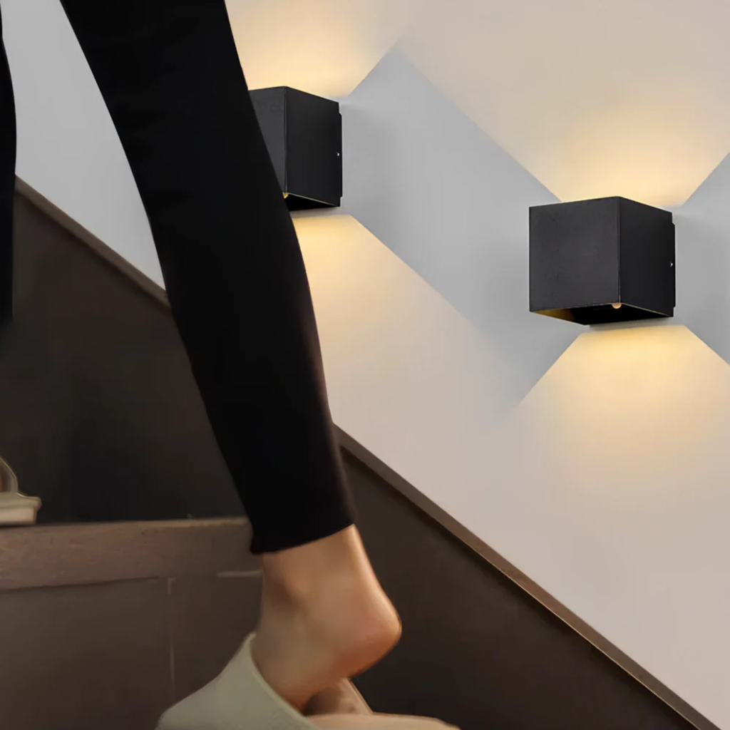 Adjustable-Beam LED Cube Wall Light - view 19