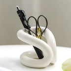 Knot-Shaped Ceramic Brush Holder – image 2