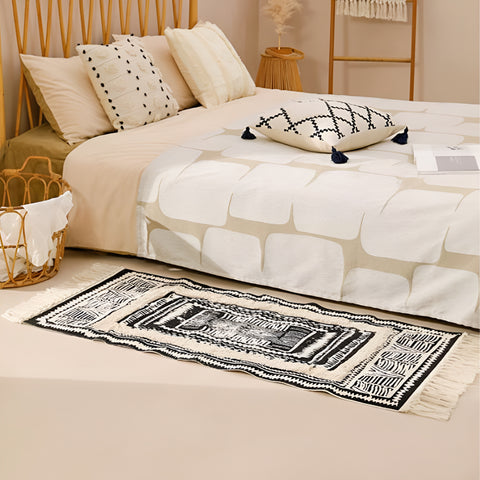 Black and White Geometric Tassel Rug – image 7