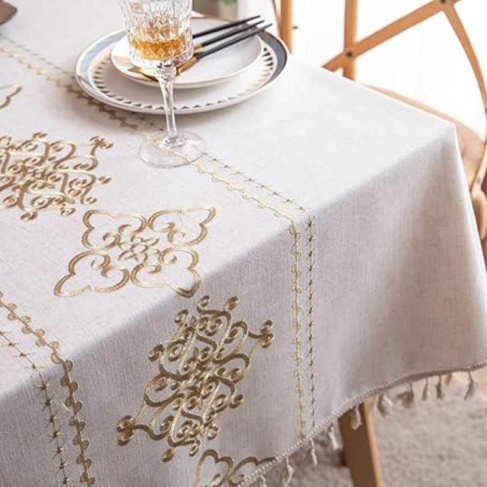 Embroidered Jacquard Tassel Tablecloth – image 6