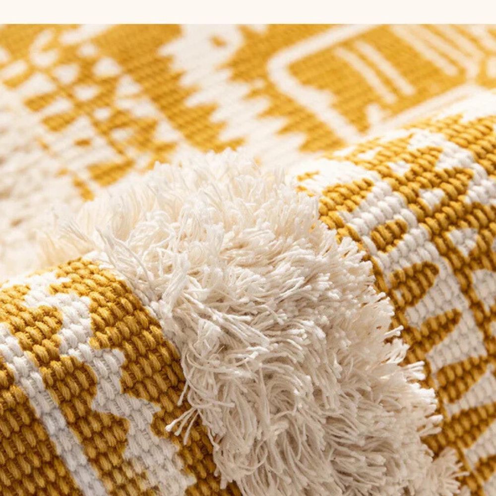 Yellow Geometric Fringed Rug – image 3