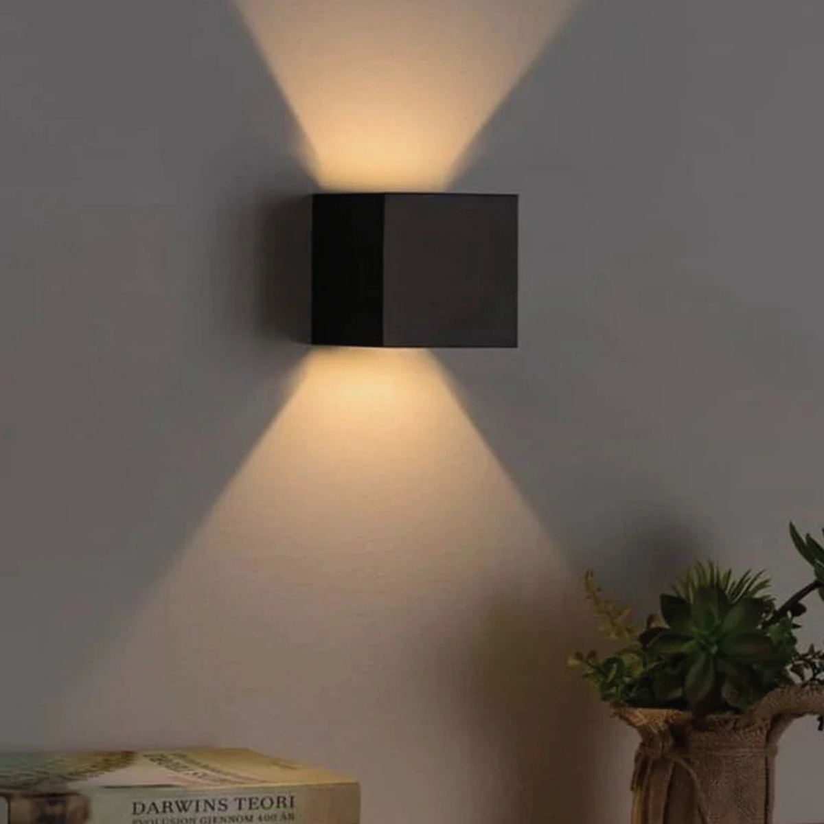 Adjustable-Beam LED Cube Wall Light - view 8