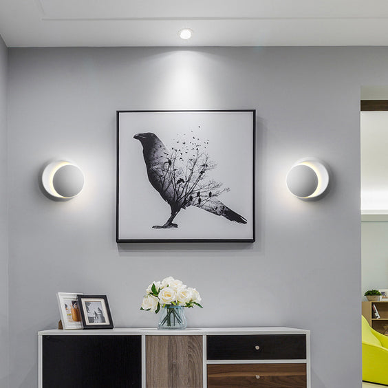 Rotating Eclipse LED Wall Light, 5 W