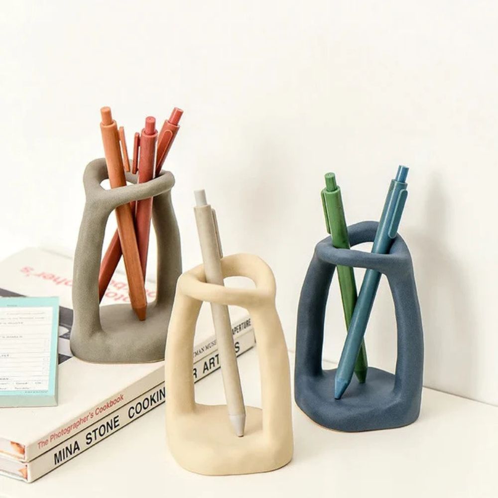 Sculptural Ceramic Loop Toothbrush and Pen Holder – image 3