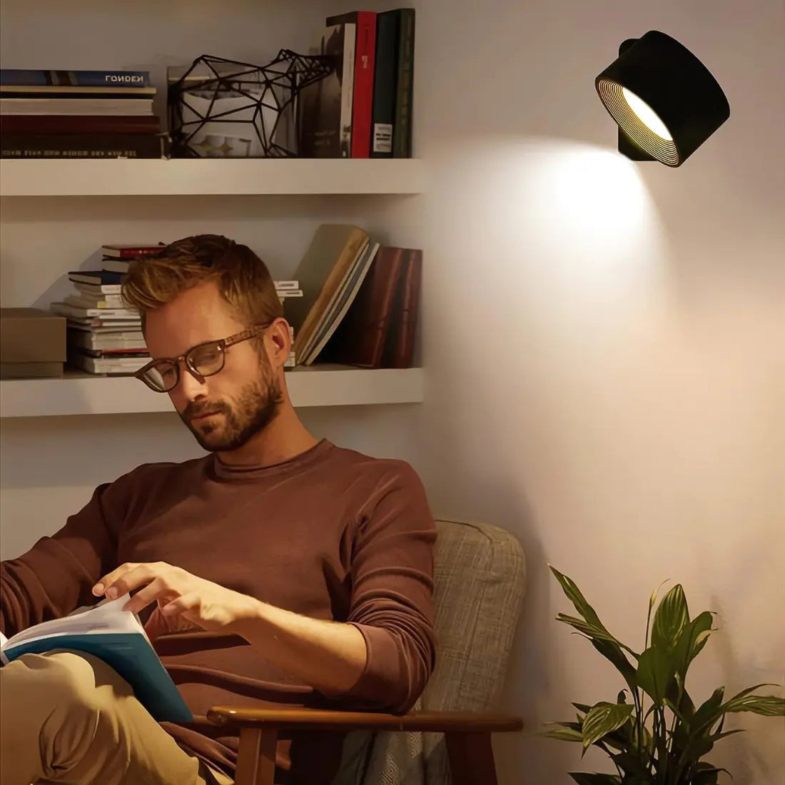 Rotating USB Rechargeable Magnetic Wall Light