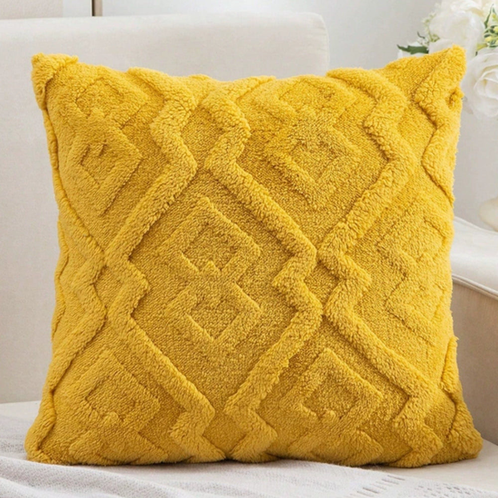 Textured Diamond Plush Cushion Cover – image 3