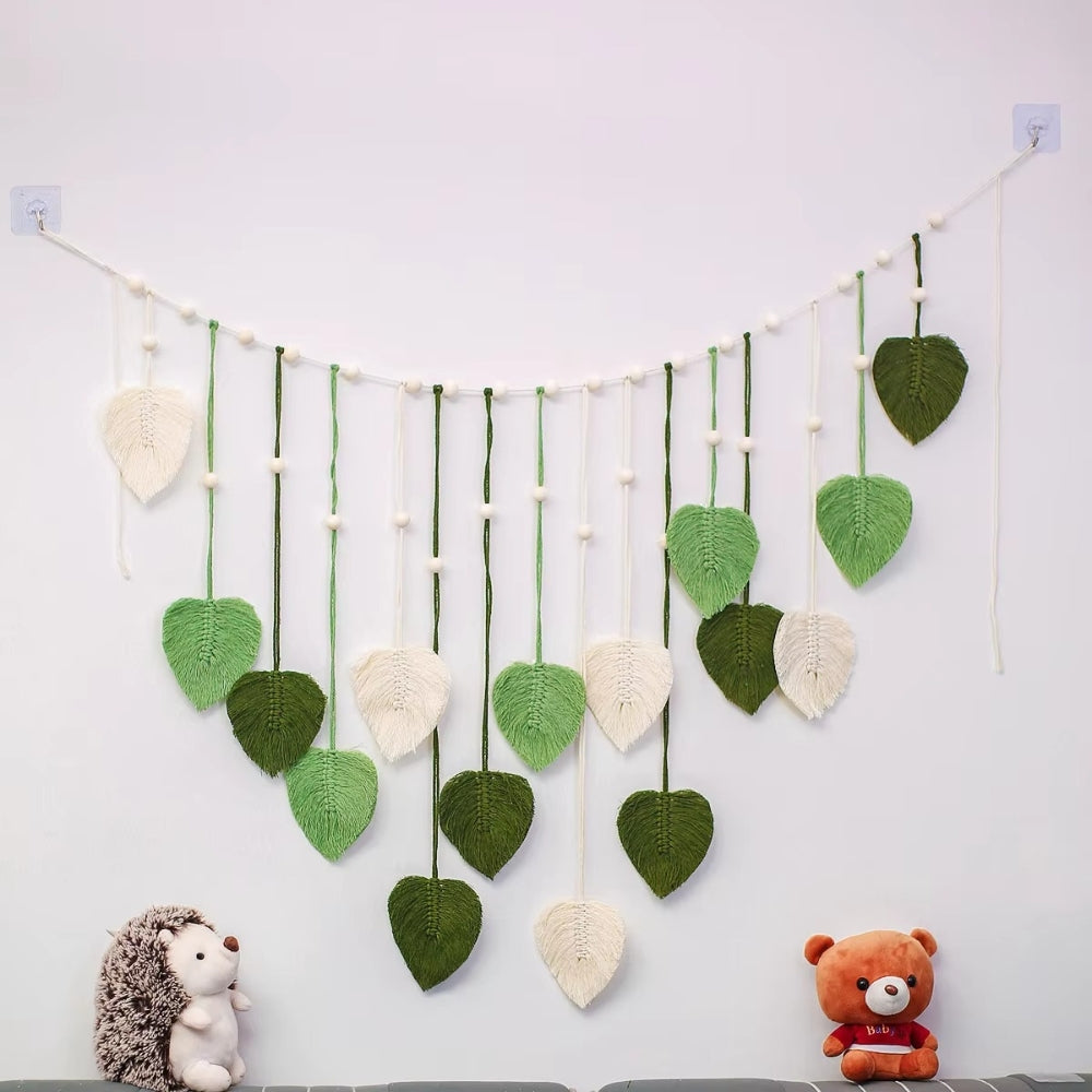 Macramé Leaf Wall Hanging – image 3