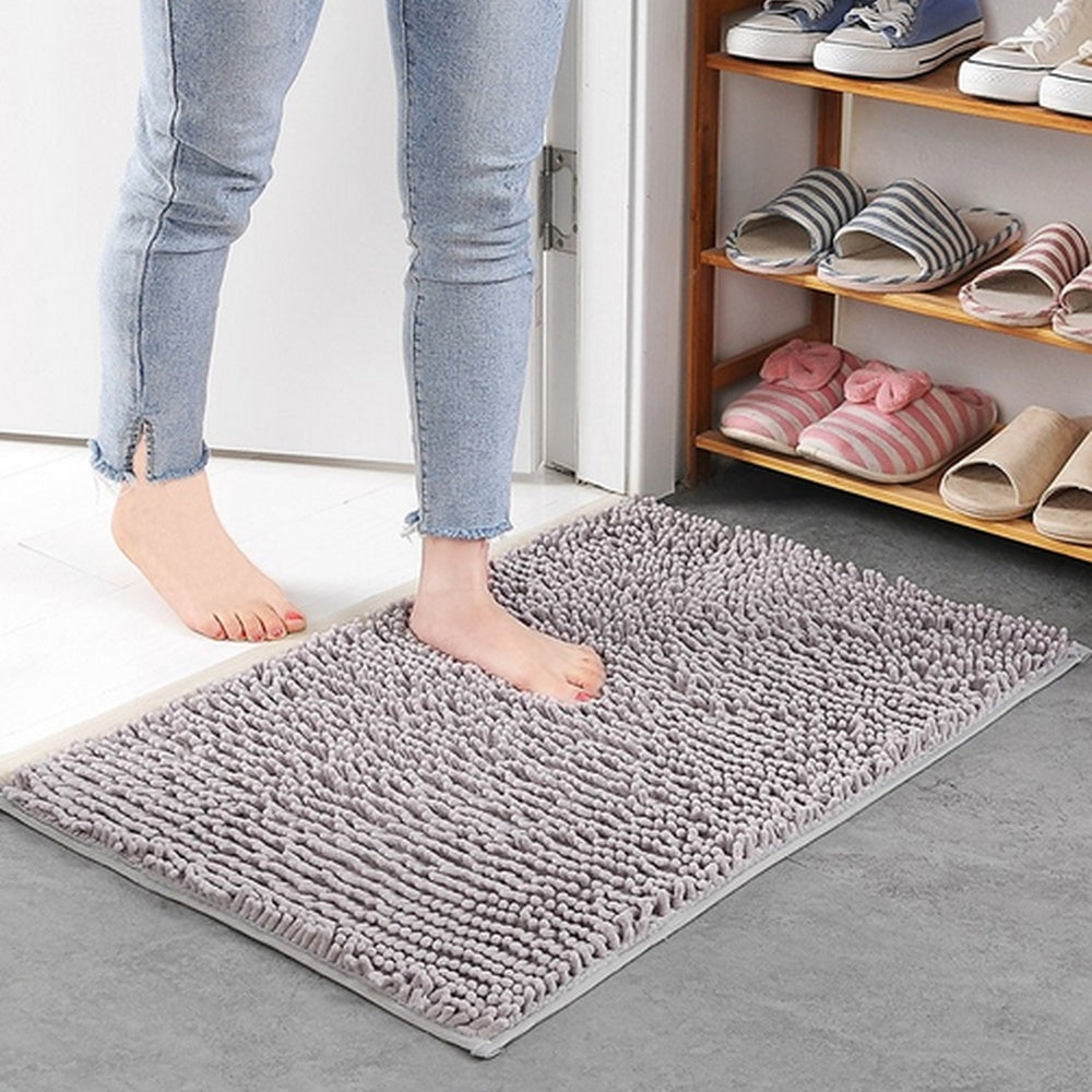 Soft Chenille Bath Mat – image 1
