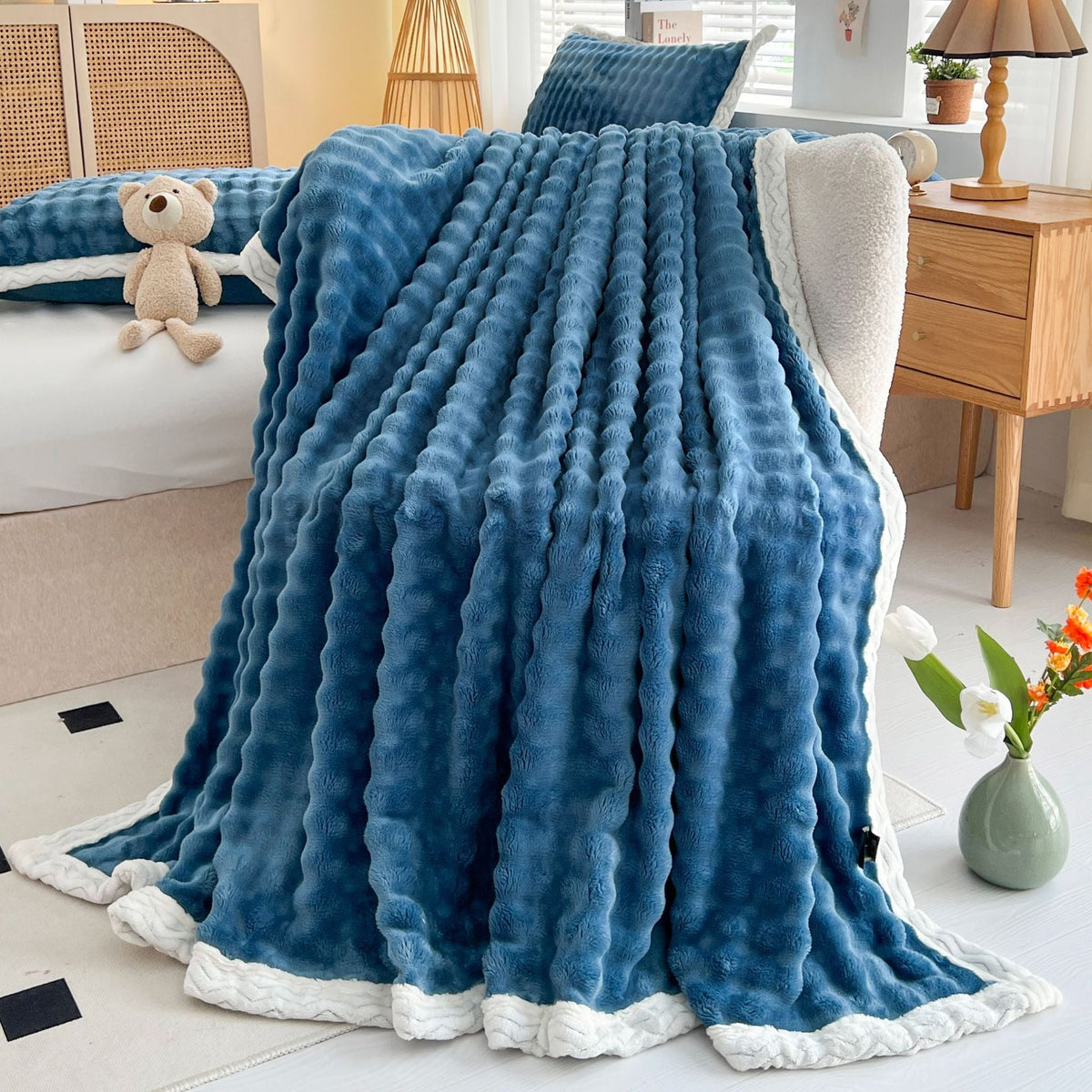 Soft Ribbed Plush Throw Blanket – product image 17