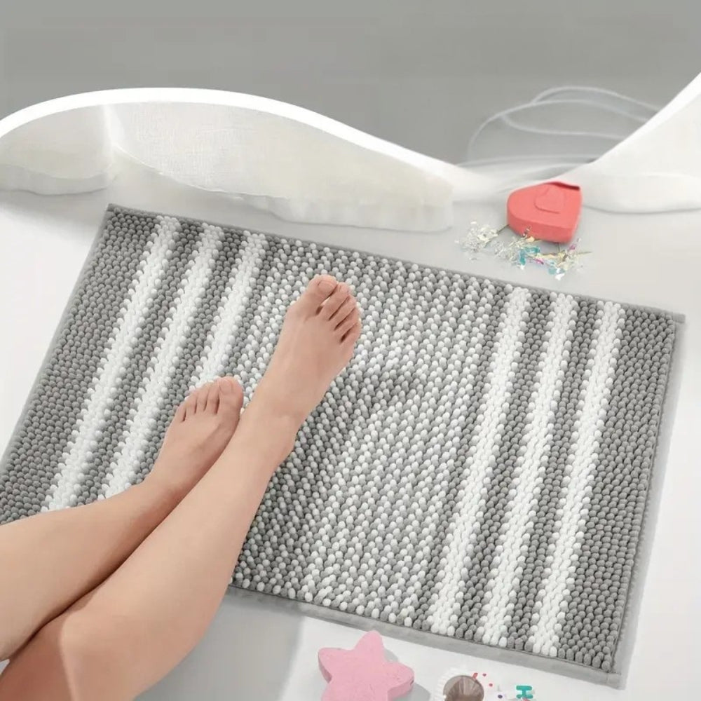 Striped Chenille Bath Mat – image 4