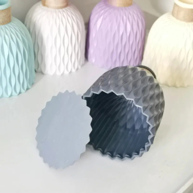 Small Fluted Plastic Flower Vase, 10 cm