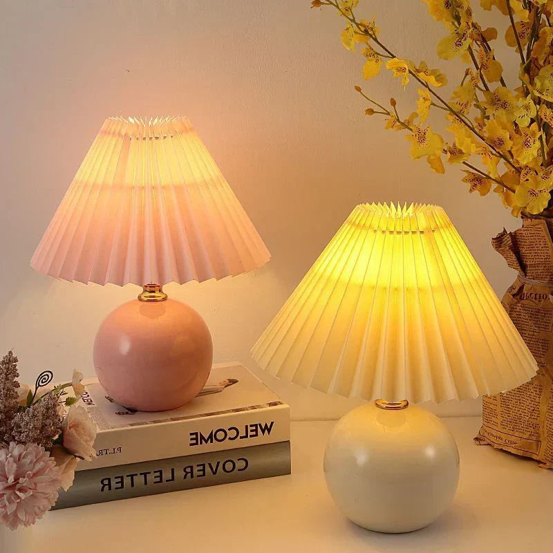 Foldable Pleated LED Table Lamp, USB-Powered Ambient Lighting — product view 3