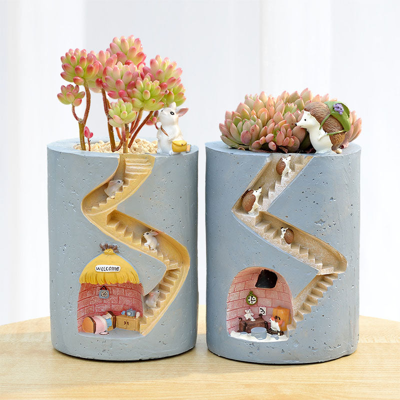 Woodland Animal Detail Resin Planter