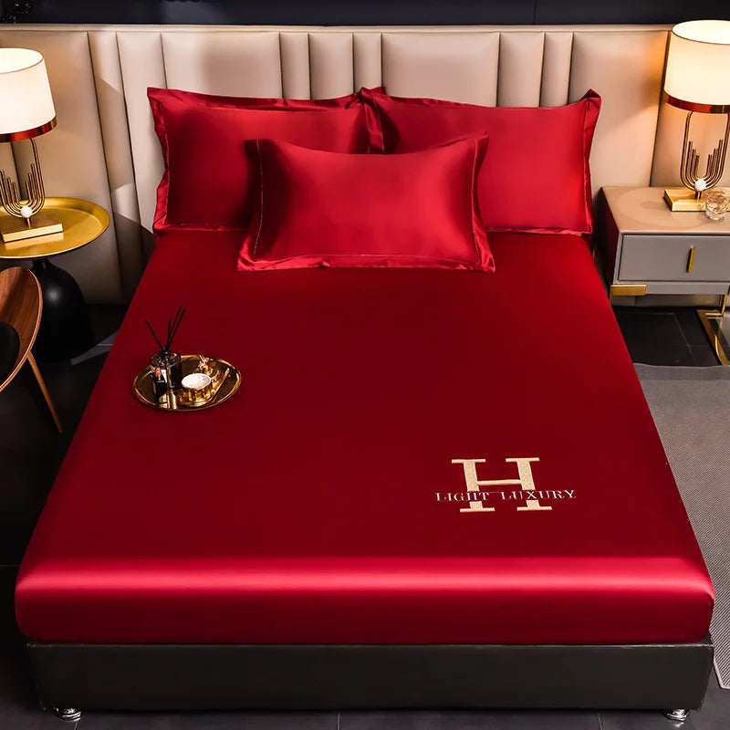 Solid Color Microfiber Fitted Sheet