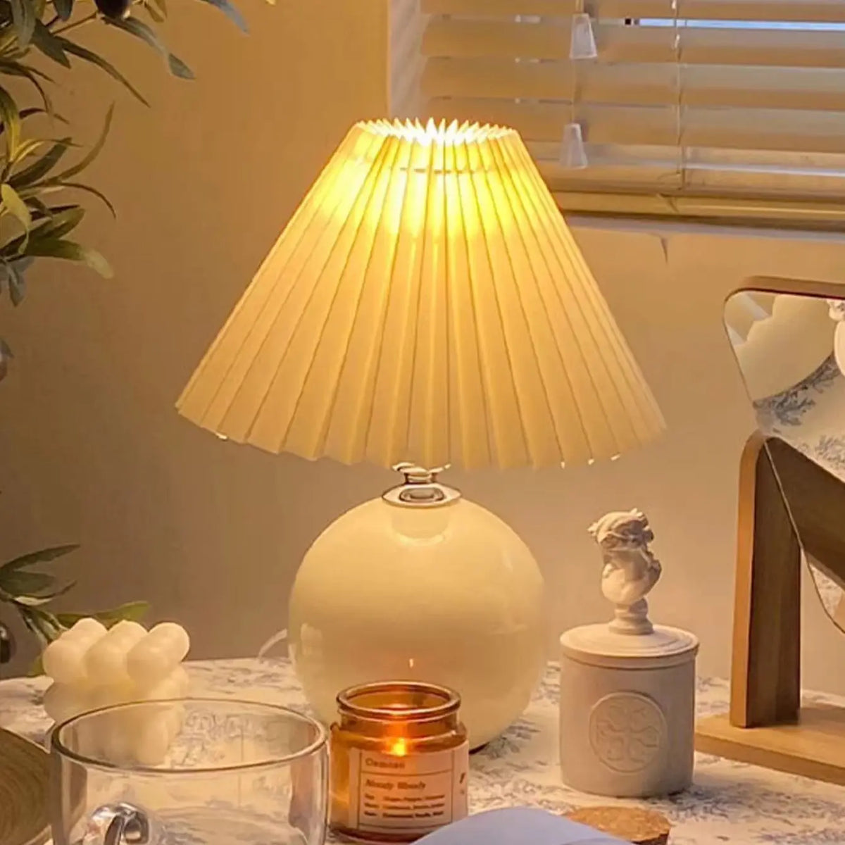 Foldable Pleated LED Table Lamp, USB-Powered Ambient Lighting — product view 2