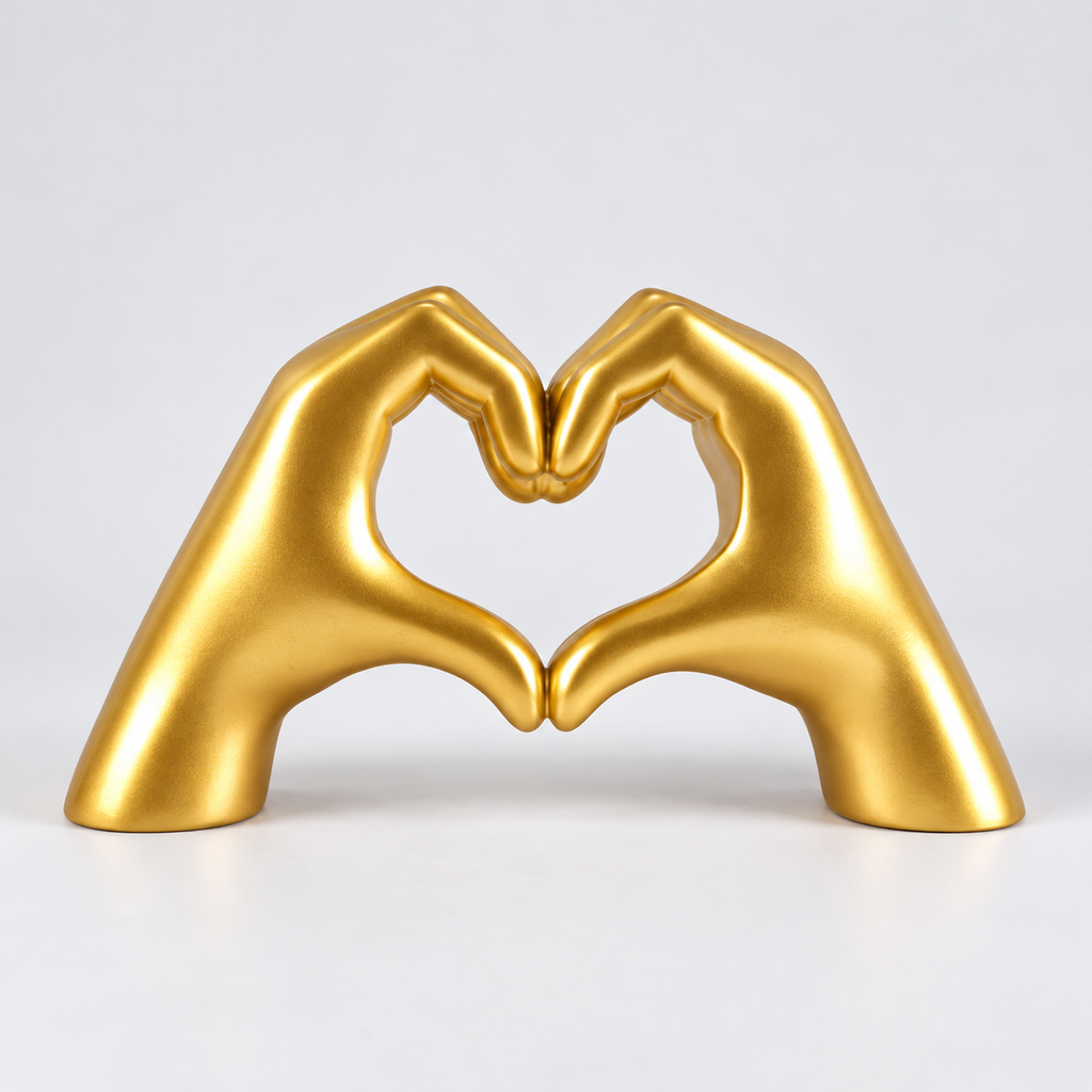 Wooden Decorative Figure Handcrafted Figurine Heart Shape
