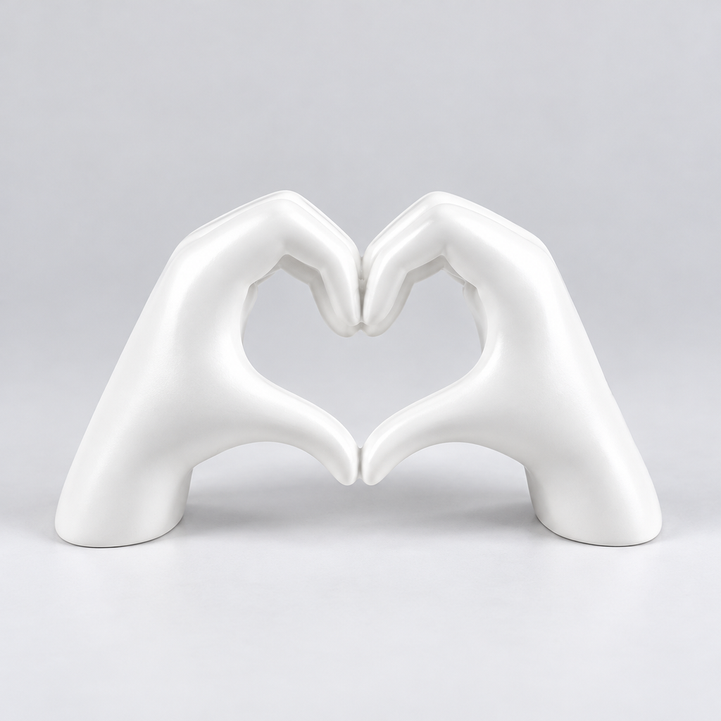 Wooden Decorative Figure Handcrafted Figurine Heart Shape