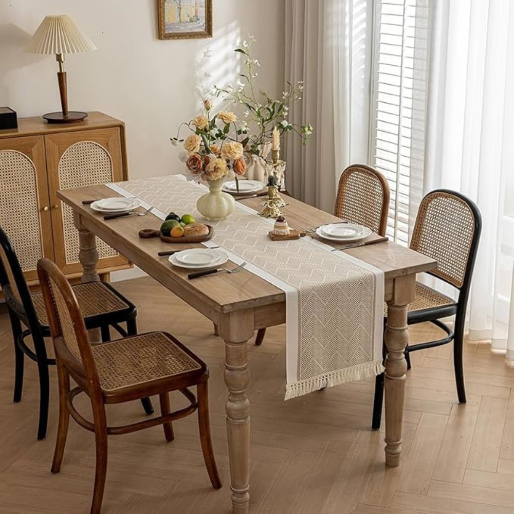 Woven Zigzag Tassel Table Runner – image 1