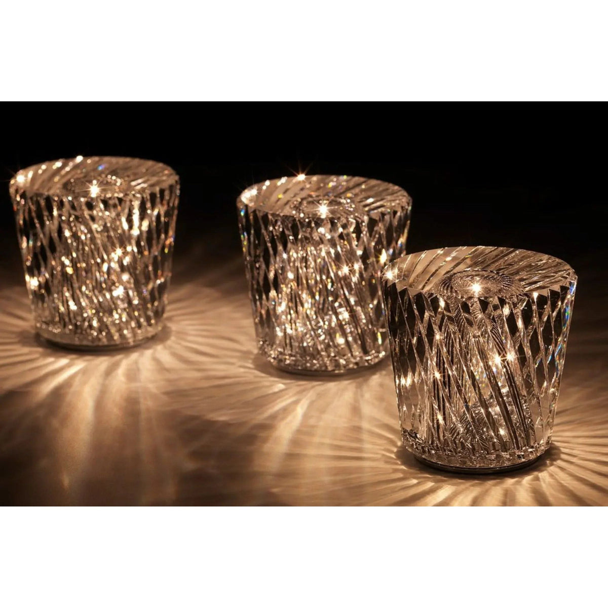 Diamond Pattern USB Rechargeable LED Table Lamp