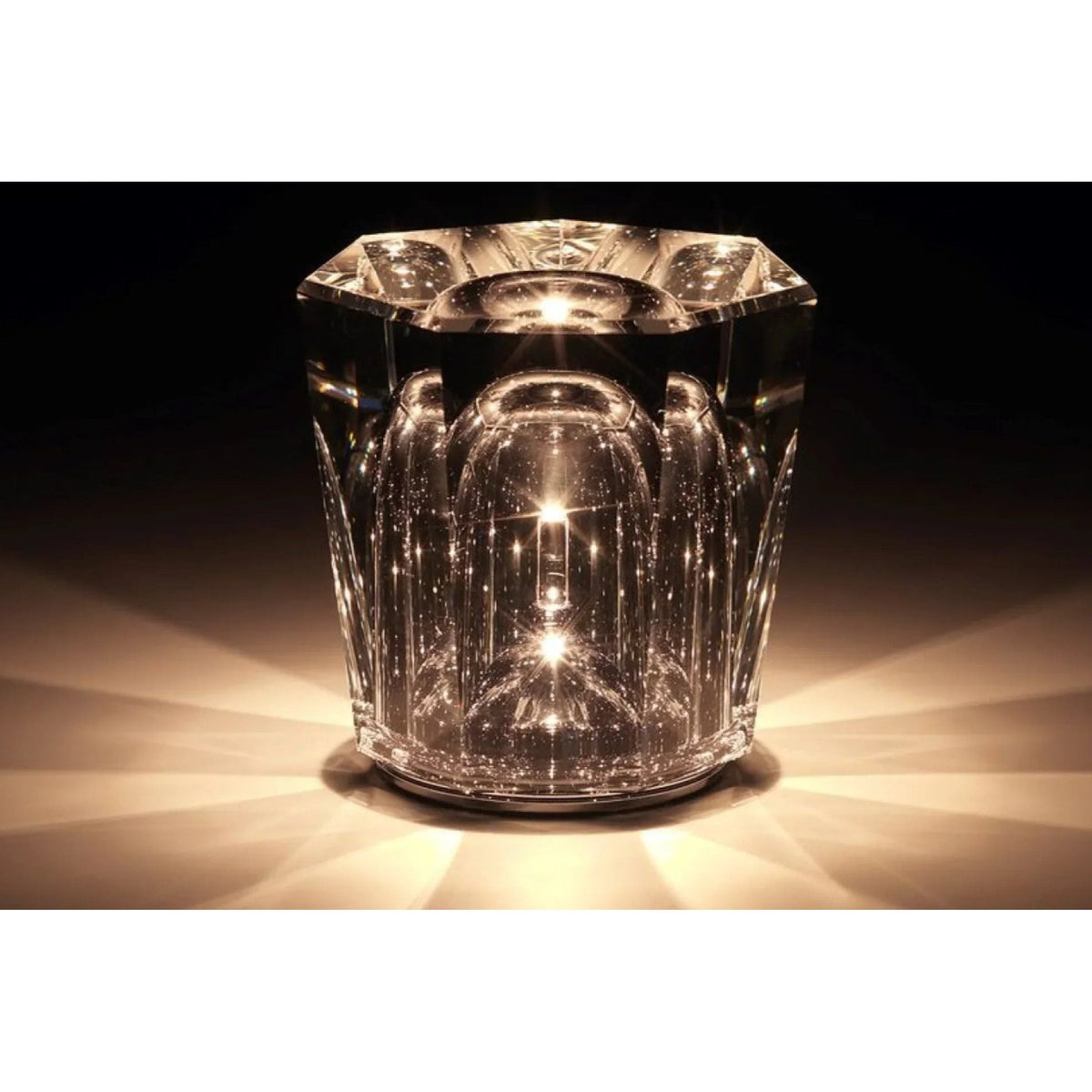Diamond Pattern USB Rechargeable LED Table Lamp