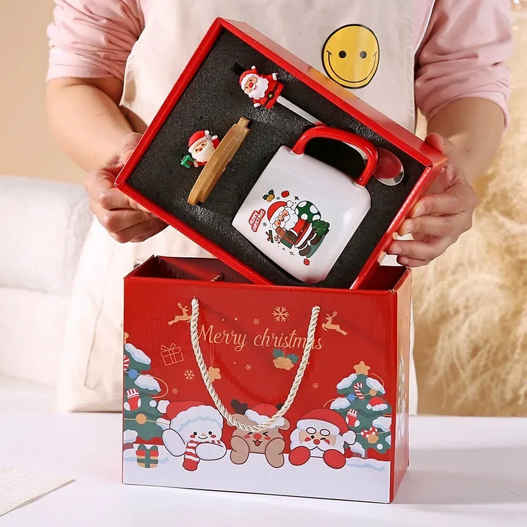 Ceramic Christmas Mug with Wooden Lid and Spoon, 400 ml