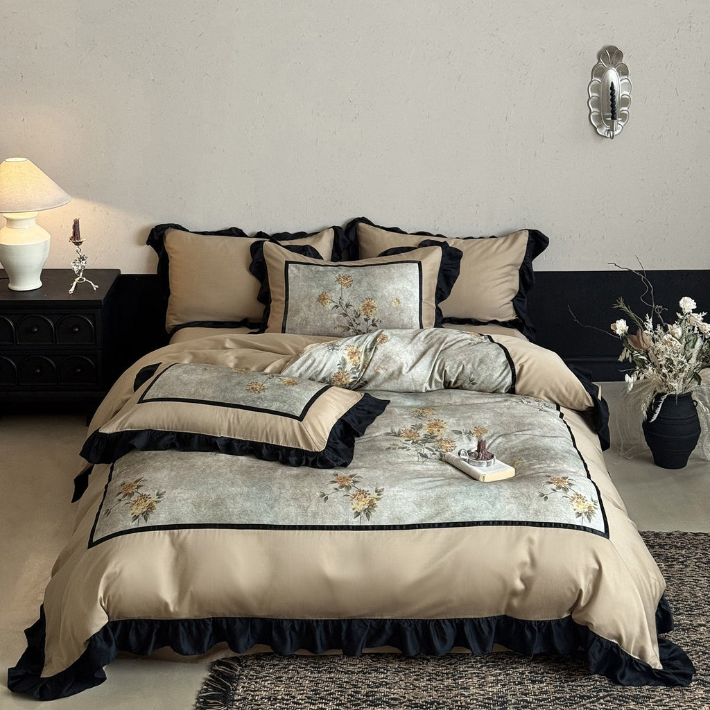 Floral Cotton-Blend Bedding Set with Ruffle Trim