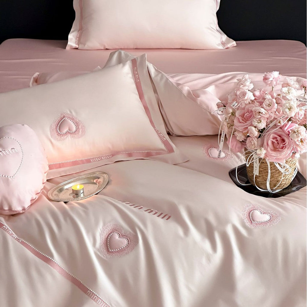 Cotton Sateen Bedding Set with Heart Appliqué