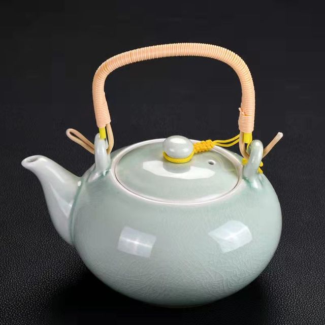 Glazed Ceramic Teapot, 700 mL – product image 4
