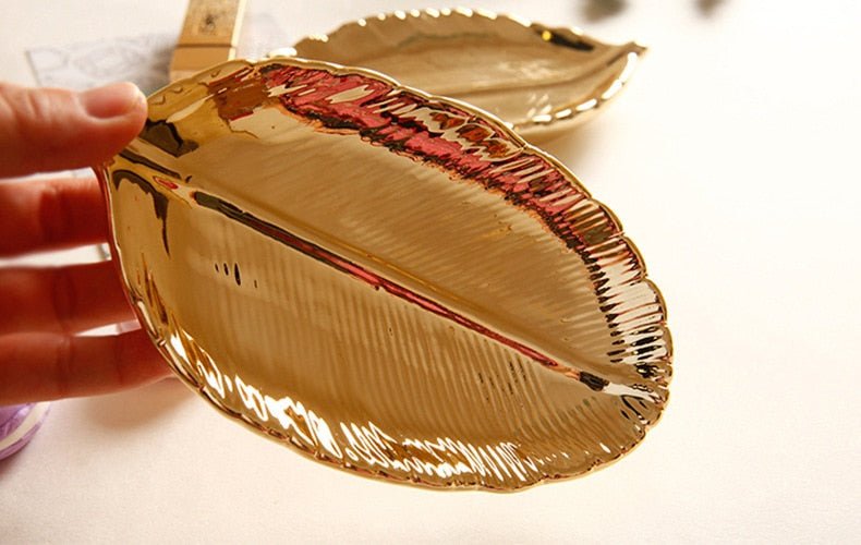 Glossy Ceramic Decorative Storage Box