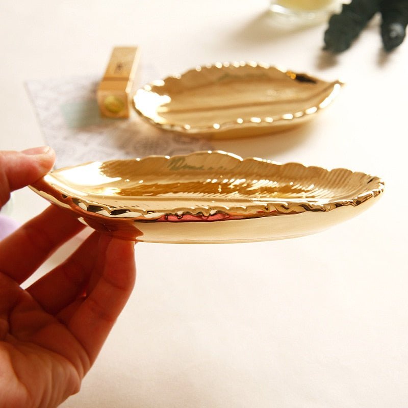 Glossy Ceramic Decorative Storage Box