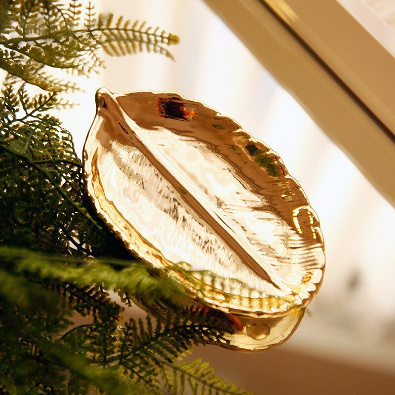 Glossy Ceramic Decorative Storage Box