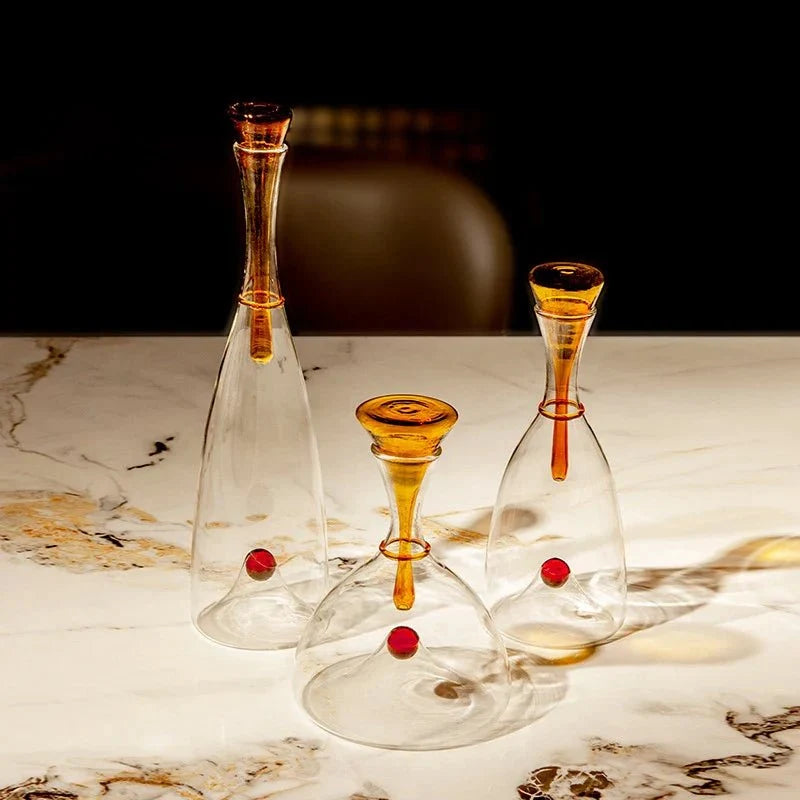 Glass Wine Decanter with Decorative Stopper