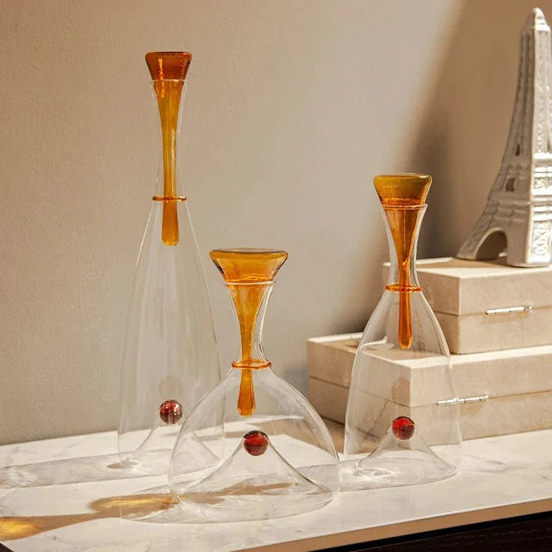 Glass Wine Decanter with Decorative Stopper