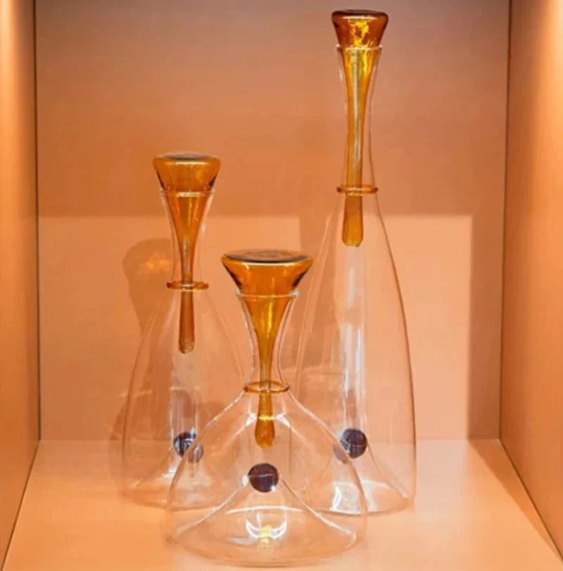 Glass Wine Decanter with Decorative Stopper