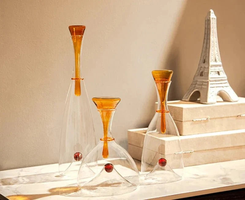Glass Wine Decanter with Decorative Stopper