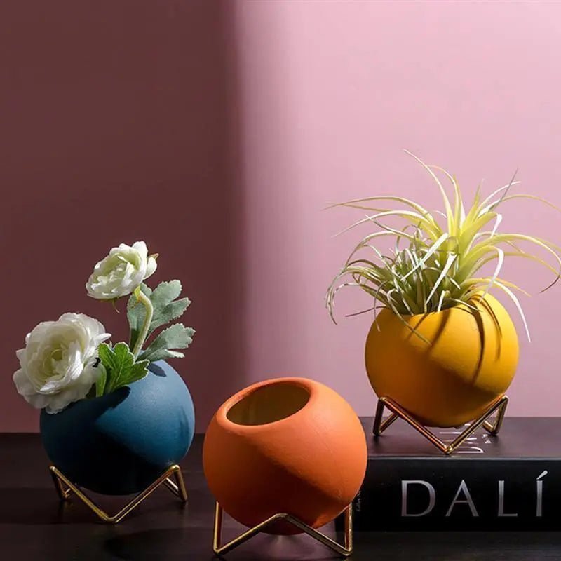 Ceramic Mini Plant Pot with Metal Stand