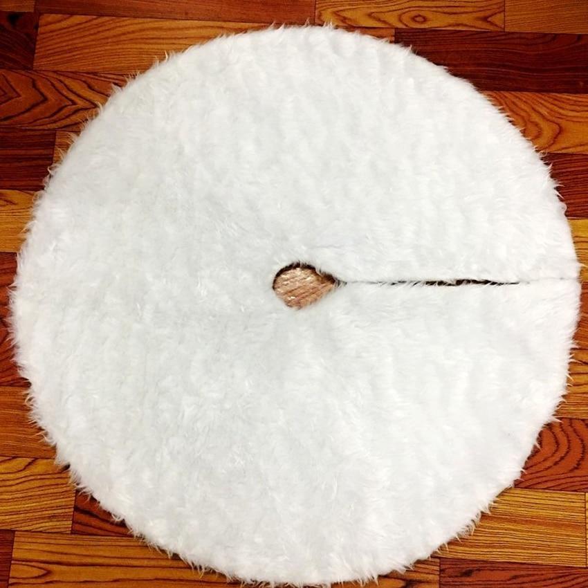 White Faux Fur Christmas Tree Skirt, 78.74–149.86 cm Diameters - product view 1